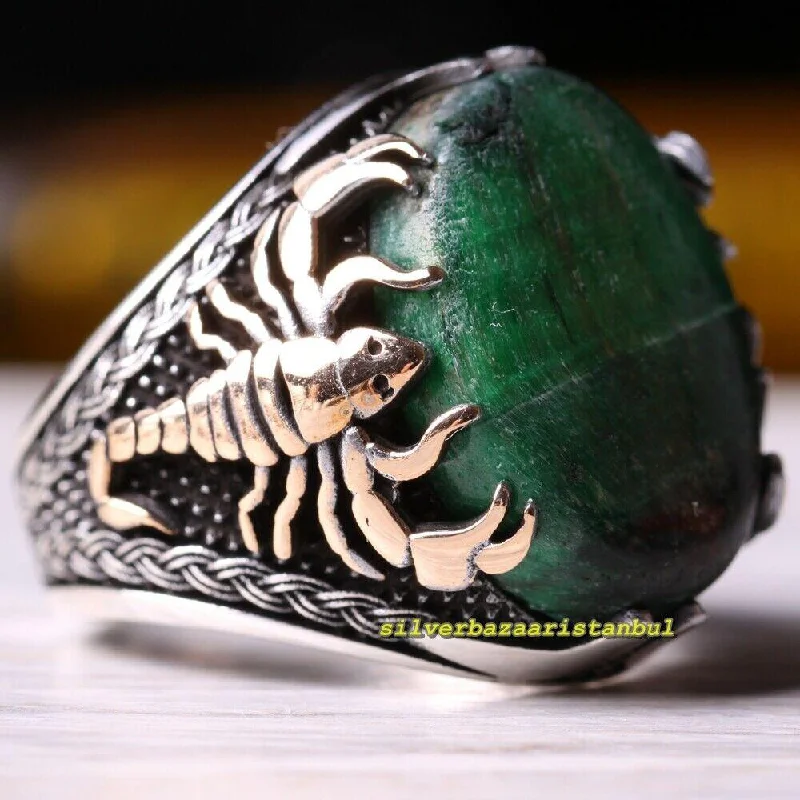 925 Sterling Silver Green Tigers Eye Stone Scorpion Mens Ring