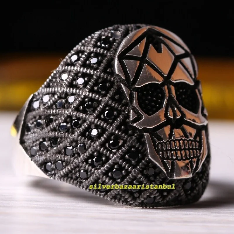 925 Sterling Silver Skull Design Black Onyx Stone Mens Ring