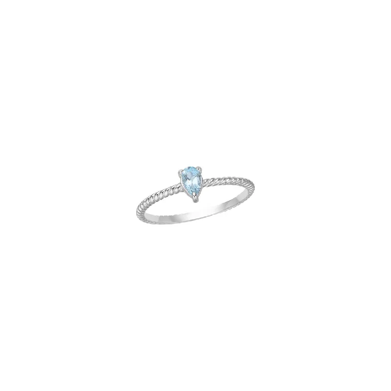 Silver Ring w. Topaz