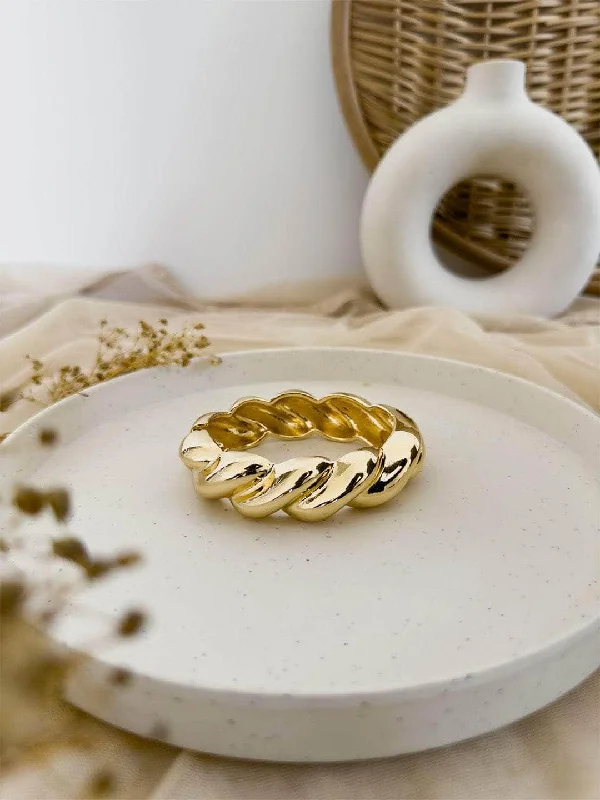 Gold Tone Rope Style Clamp Bangle