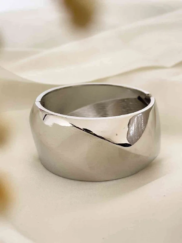 Minimalist Cut Surface Wide Cuff Bangle