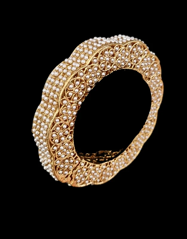 Ruhi Bangle